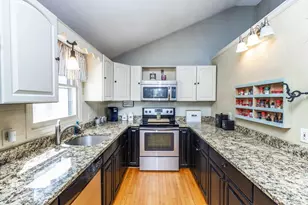 10 Richard Ct, Raymond, NH 03077 - Photo 5