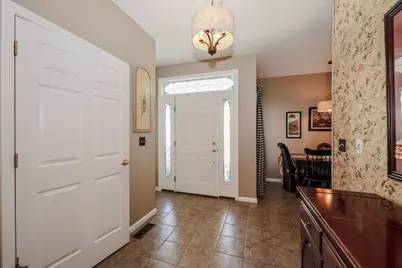 34 Mammoth Road #Unit 27, Hooksett, NH 03106 - Photo 5