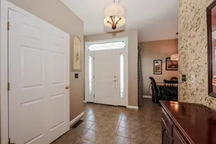 34 Mammoth Rd, Hooksett, NH 03106 - Photo 5