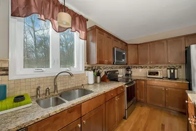 4 Heron Drive, Litchfield, NH 03052 - Photo 7