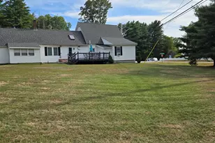 202 Beacon Hill Rd, Pembroke, NH 03275 - Photo 5