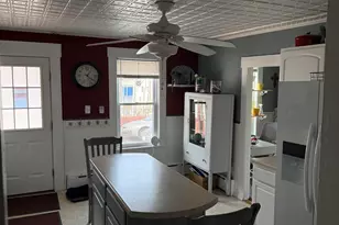 29 Elkins St, Franklin, NH 03235 - Photo 5