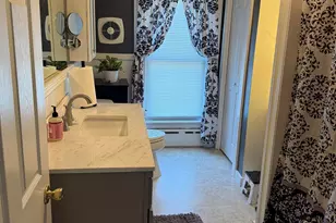 29 Elkins St, Franklin, NH 03235 - Photo 17