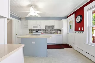 29 Elkins Street, Franklin, NH 03235 - Photo 9