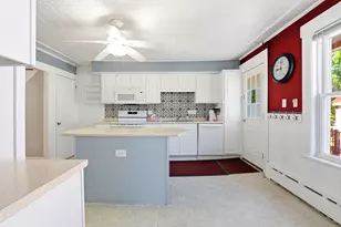 29 Elkins St, Franklin, NH 03235 - Photo 9