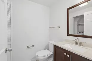 45 Stacey Cir, Windham, NH 03087 - Photo 7