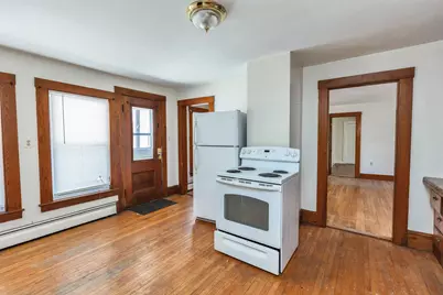 326 Lake Avenue, Manchester, NH 03103 - Photo 9