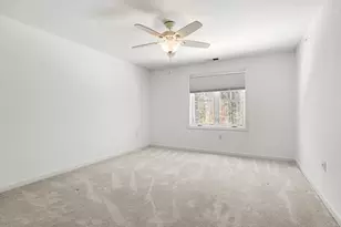 211 Woodview Way, Manchester, NH 03102 - Photo 25