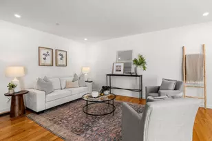 211 Woodview Way, Manchester, NH 03102 - Photo 9