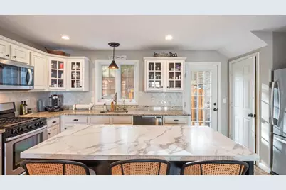 6 Bear Path Lane, Hudson, NH 03051 - Photo 5