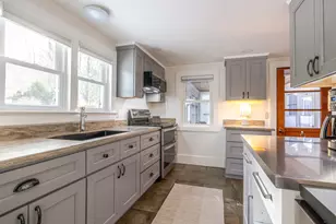 22 Indian Ridge Rd, Hopkinton, NH 03229 - Photo 9