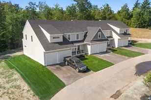 69 Driftwood Cir, Sandown, NH 03873 - Photo 39