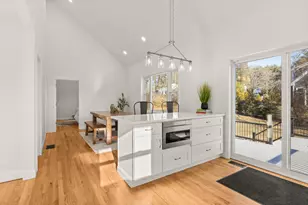 26 Moffat St, Portsmouth, NH 03801 - Photo 13