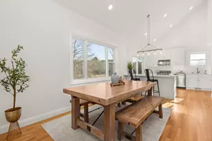 26 Moffat St, Portsmouth, NH 03801 - Photo 15
