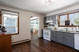 19 Pinewood Dr, Somersworth, NH 03878 - Photo 5