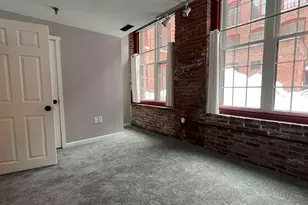 470 Silver St, Manchester, NH 03103 - Photo 11