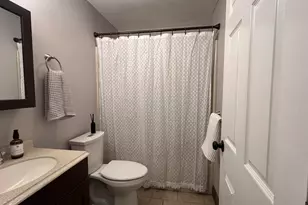 470 Silver St, Manchester, NH 03103 - Photo 13