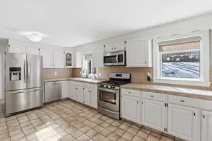 10 Todd Rd, Nashua, NH 03064 - Photo 7