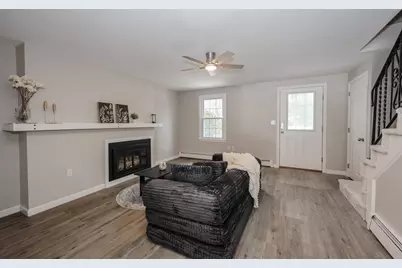 169 Fieldstone Drive, Londonderry, NH 03053 - Photo 3