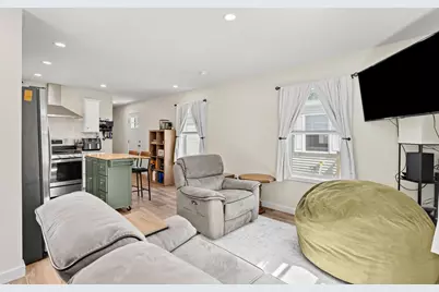 1338 Woodbury Avenue #10, Portsmouth, NH 03801 - Photo 5