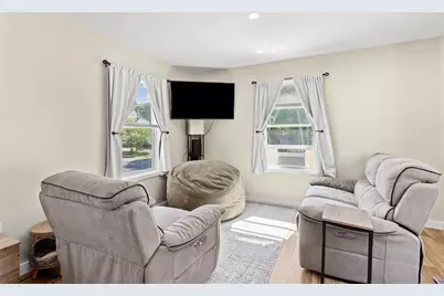 1338 Woodbury Avenue #10, Portsmouth, NH 03801 - Photo 7