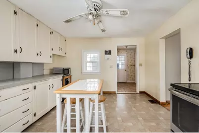 36 Highland Avenue, Derry, NH 03038 - Photo 5