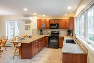 27 Alpine Cir, Laconia, NH 03246 - Photo 9