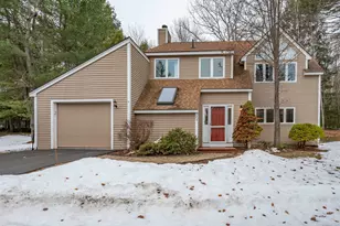 27 Alpine Cir, Laconia, NH 03246 - Photo 3