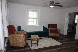 8 Central St, Pembroke, NH 03275 - Photo 9