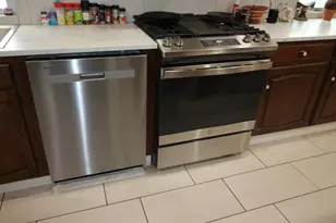 8 Central St, Pembroke, NH 03275 - Photo 7