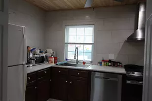 8 Central St, Pembroke, NH 03275 - Photo 5