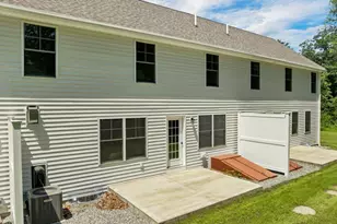 11B Mustang Dr, Litchfield, NH 03052 - Photo 7