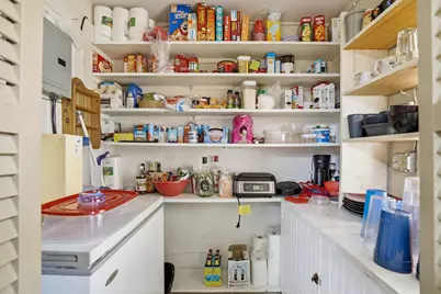 88 Pleasant Street, Claremont, NH 03743 - Photo 17