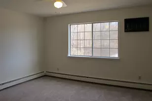 377 Huse Rd, Manchester, NH 03103 - Photo 7