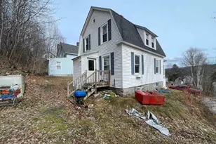 243 Sweden St, Berlin, NH 03570 - Photo 3