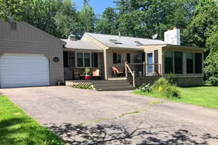 4 Cummings Cove Rd, Meredith, NH 03253 - Photo 1