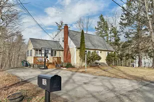 102 Sanborn Rd, East Kingston, NH 03827 - Photo 9