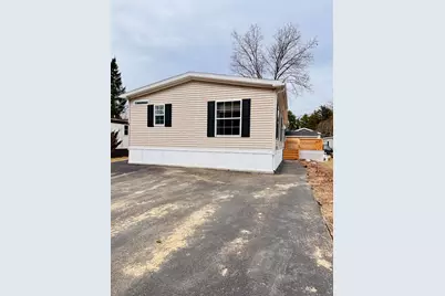 545 Elm Street #4, Milford, NH 03055 - Photo 3