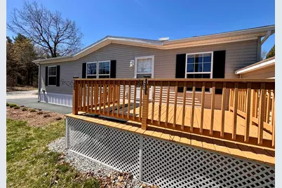 545 Elm Street #4, Milford, NH 03055 - Photo 3