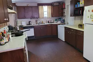 4 Tulip St, Lyndon, VT 05851 - Photo 9