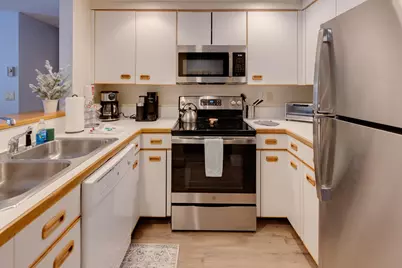 48 Cooper Memorial Drive #413, Lincoln, NH 03251 - Photo 5