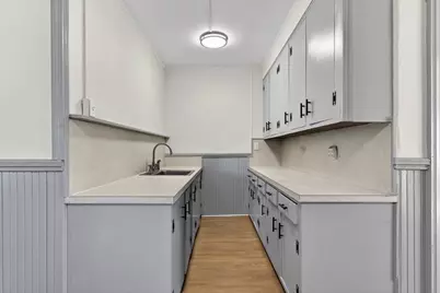 670 Harvard Street, Manchester, NH 03103 - Photo 21