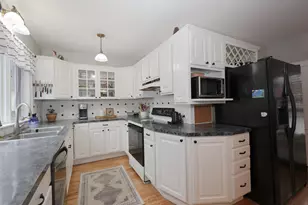 38 Oak St, Milford, NH 03055 - Photo 9