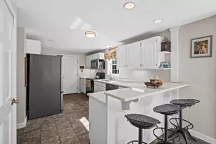 32 Louisburg Cir, Exeter, NH 03833 - Photo 15