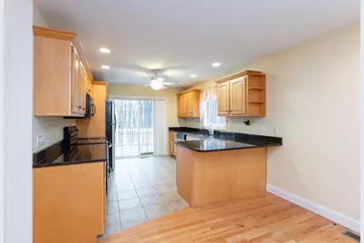 5 Canterbury Court, Salem, NH 03079 - Photo 11