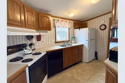 56 Nelson Street, Salem, NH 03079 - Photo 7