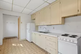 41 Varney St, Manchester, NH 03103 - Photo 17