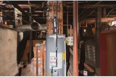 41 Varney Street, Manchester, NH 03103 - Photo 7