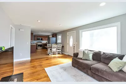 385 Hill Street, Manchester, NH 03102 - Photo 11