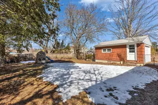 385 Hill St, Manchester, NH 03102 - Photo 43